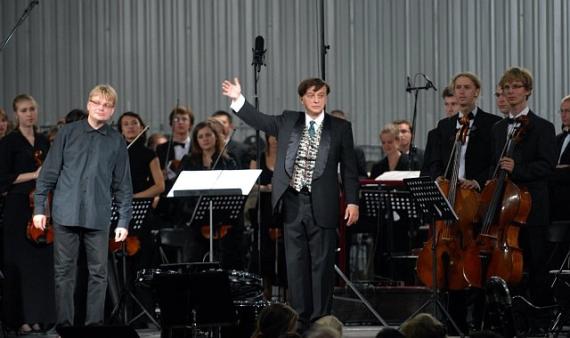 Arturo Tamayo, Szymon Bywalec and K.Szymanowski Academic Symphony Orchestra at Warsaw Autumn 2007