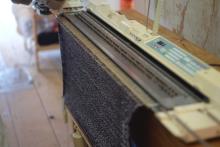 Satellite transmission machine knitting